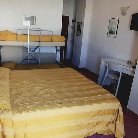 Hotel Igea Spiaggia Белларія-Іджеа-Марина Екстер'єр фото