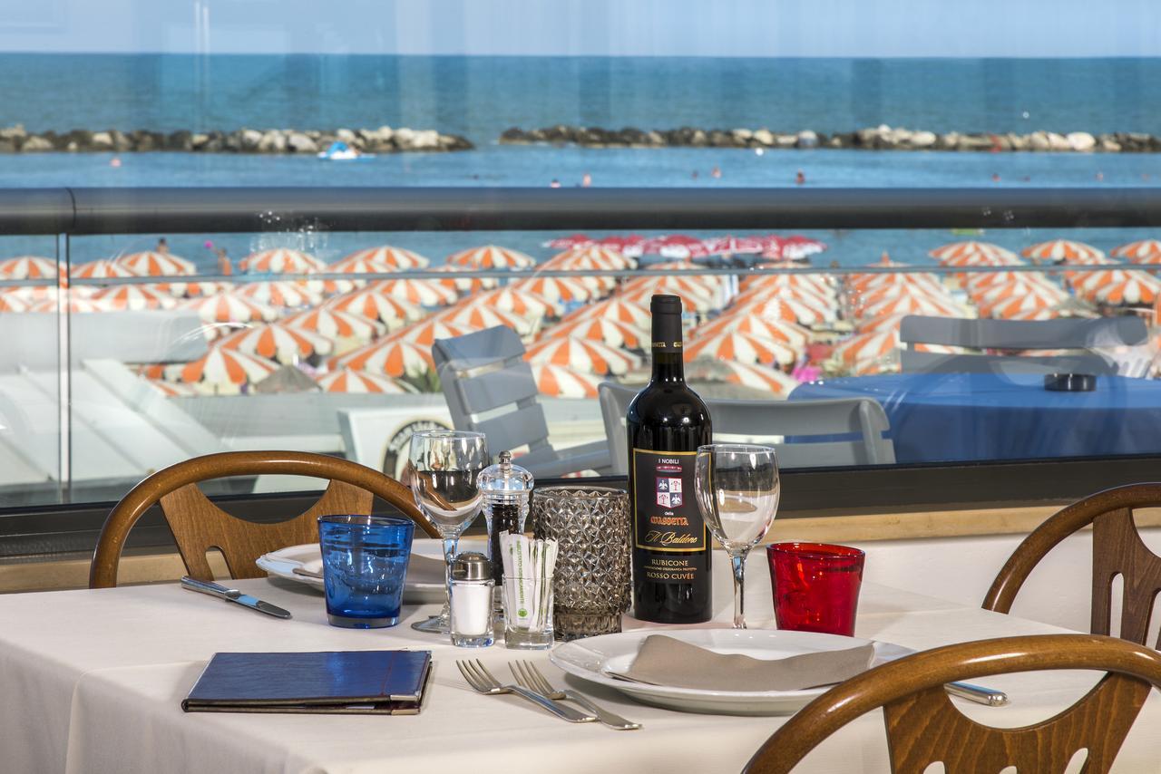 Hotel Igea Spiaggia Белларія-Іджеа-Марина Екстер'єр фото